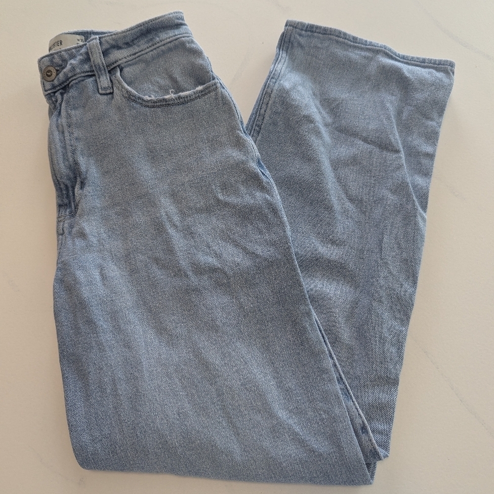 Hollister Jeans Light Blue Ultra High Rise Dad, Distressed Pockets W25S, Size 0s